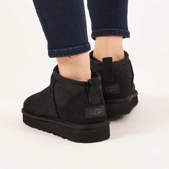 UGG Little kids Ultra Mini Boots black 1130750K-BLK - Picture 3 of 5